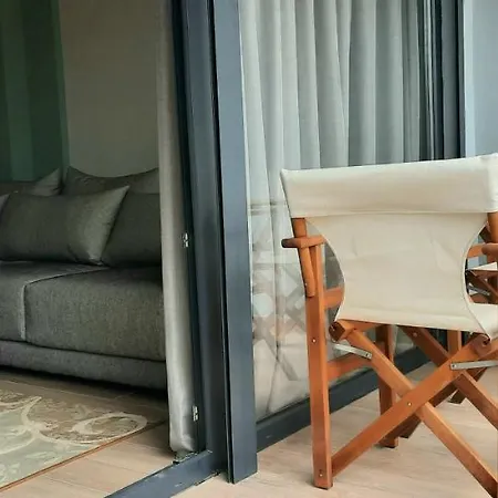 Flower Apartment *